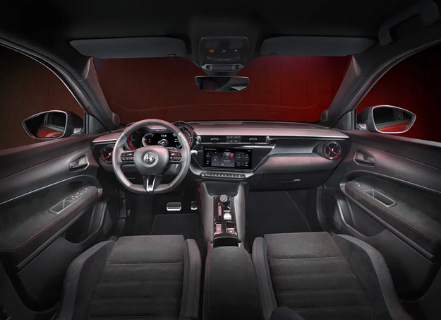 Amplitude-Auto-Alfa-Romeo-Junior