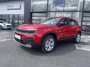 Voir le détail de l'offre de cette JEEP Avenger 1.2 Turbo T3 100ch Altitude de 2024 en vente à partir de 26 999 € 