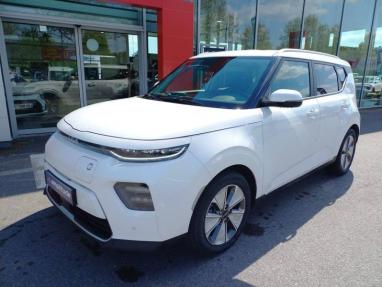 Voir le détail de l'offre de cette KIA e-Soul 204ch Lounge de 2023 en vente à partir de 340.68 €  / mois