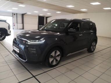 Voir le détail de l'offre de cette KIA e-Soul Premium 204ch de 2020 en vente à partir de 187.2 €  / mois