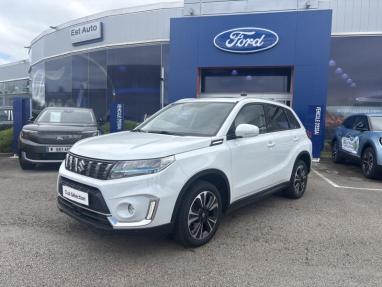 Voir le détail de l'offre de cette SUZUKI Vitara 1.5 Dualjet Hybrid 115ch Style Auto Allgrip de 2023 en vente à partir de 244.74 €  / mois