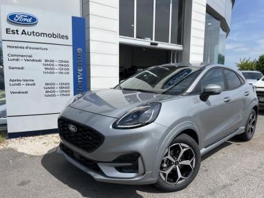 Voir le détail de l'offre de cette FORD Puma 1.0 EcoBoost Hybrid 125ch ST Line S&S de 2025 en vente à partir de 239.53 €  / mois