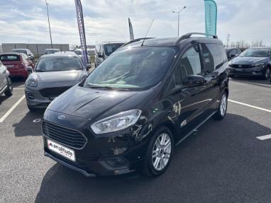 Voir le détail de l'offre de cette FORD Tourneo Courier 1.5 TDCI 100ch Titanium de 2020 en vente à partir de 15 899 €
