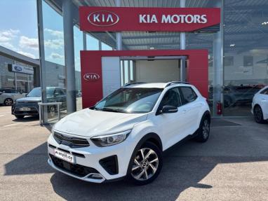 Voir le détail de l'offre de cette KIA Stonic 1.0 T-GDi 100ch GT Line de 2023 en vente à partir de 265.76 €  / mois