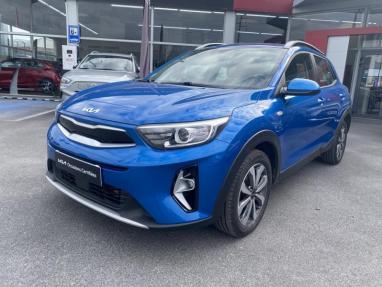 Voir le détail de l'offre de cette KIA Stonic 1.0 T-GDi 120ch MHEV Active iBVM6 de 2022 en vente à partir de 16 299 € 