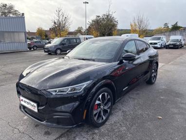 Voir le détail de l'offre de cette FORD Mustang Mach-E 294ch Extended Range 99kWh Premium Propulsion de 2023 en vente à partir de 326.05 €  / mois