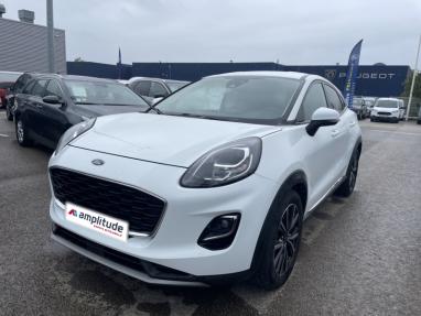 Voir le détail de l'offre de cette FORD Puma 1.0 EcoBoost 125 ch mHEV Titanium 6cv de 2021 en vente à partir de 216.89 €  / mois